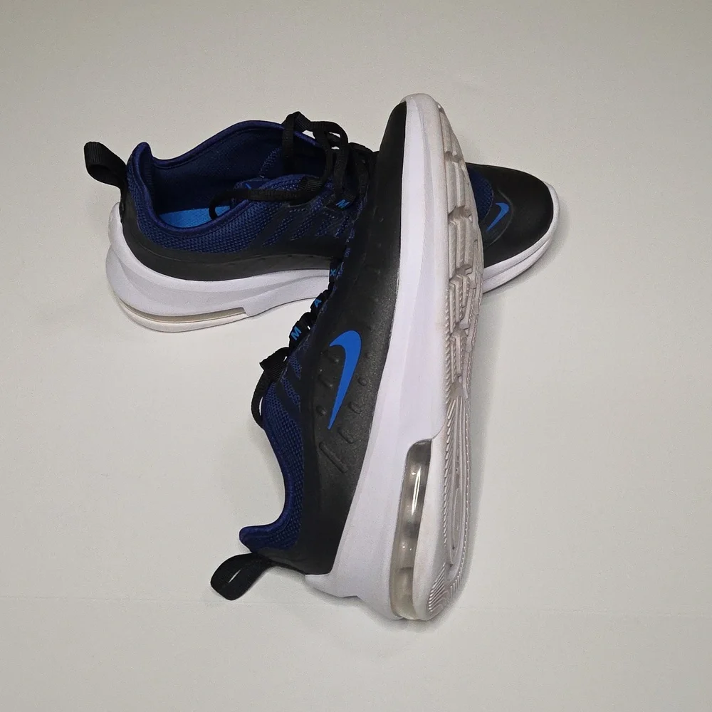 Boys Nike Blue and Black Sneakers with‎ Breathable Mesh